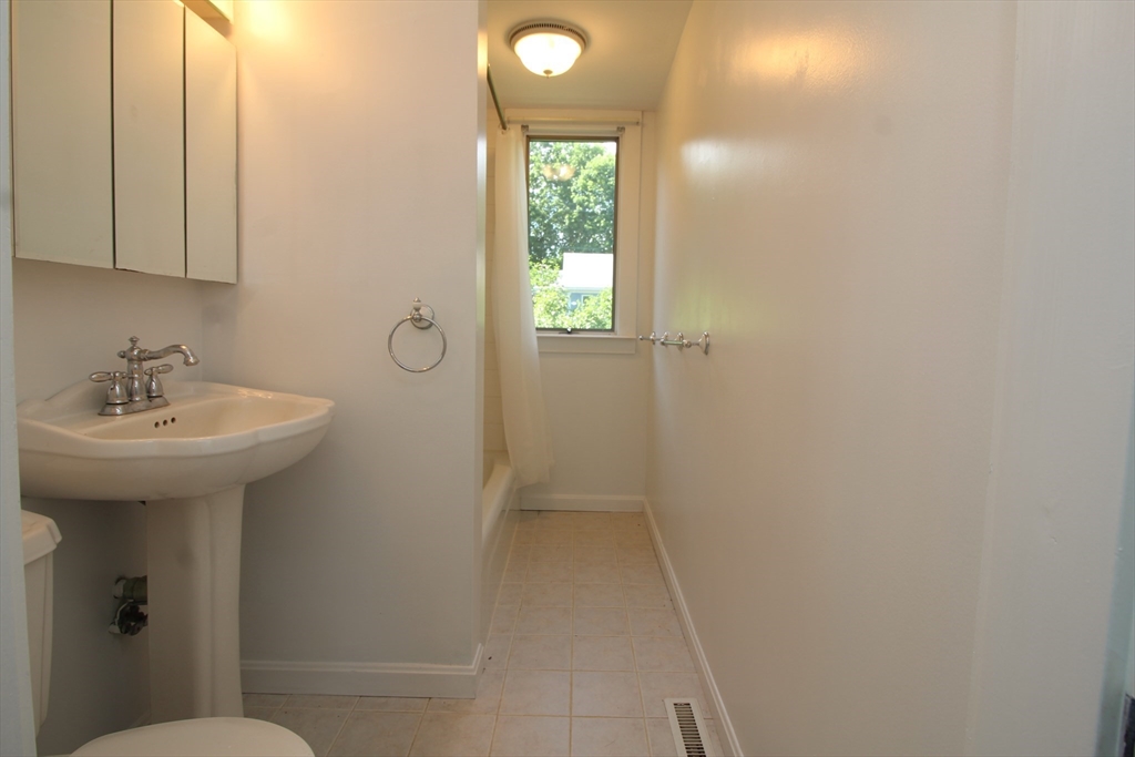 3 bed, 2 bath apartment for rent at 65 School, Groveland — photo 14 of 24