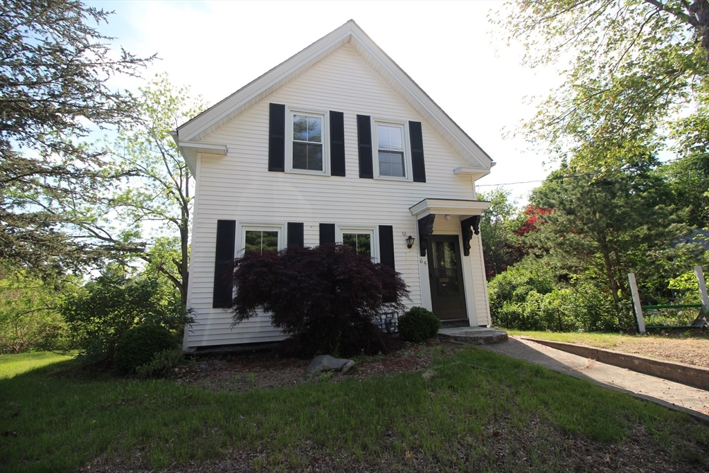 3 bed, 2 bath apartment for rent at 65 School, Groveland — photo 2 of 24