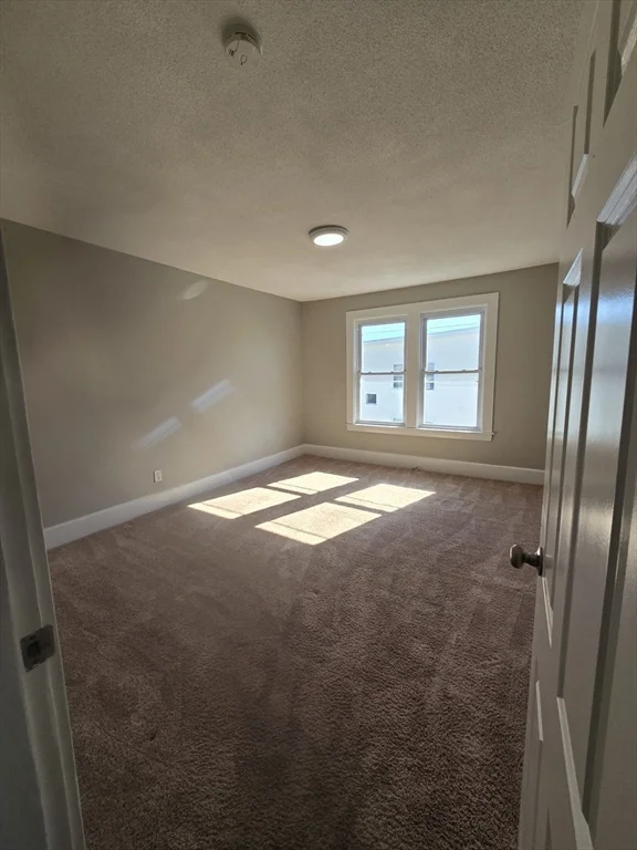 3 bed, 1 bath apartment for rent at 65 Shepard St Unit 3, Lynn — photo 6 of 15