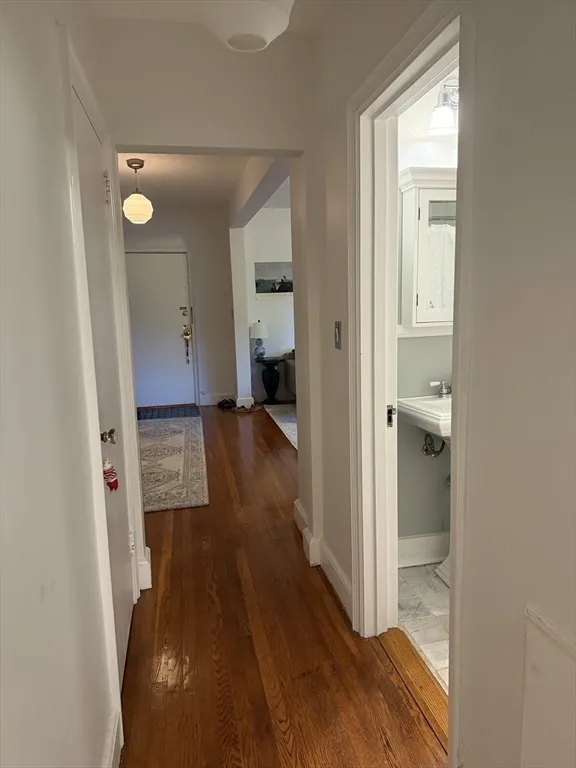 1 bed, 1 bath apartment for rent at 65 Strathmore Rd Unit 25, Brighton — photo 11 of 15