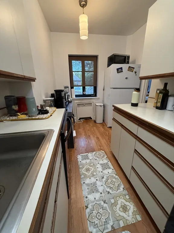 1 bed, 1 bath apartment for rent at 65 Strathmore Rd Unit 25, Brighton — photo 8 of 15