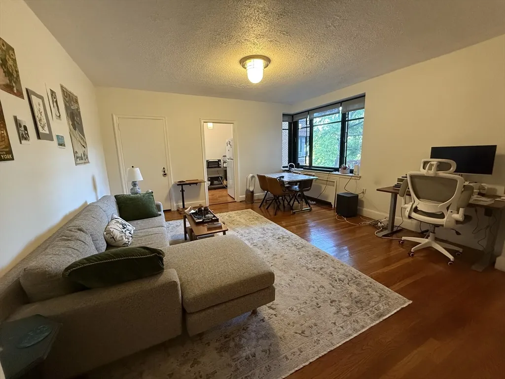 1 bed, 1 bath apartment for rent at 65 Strathmore Rd Unit 25, Brighton — photo 3 of 15