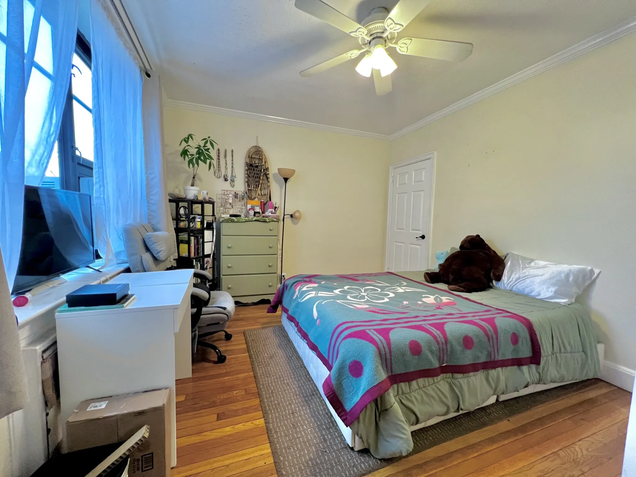 2 bed, 1 bath apartment for rent at 65 Strathmore Rd Unit 28, Brighton — photo 5 of 13