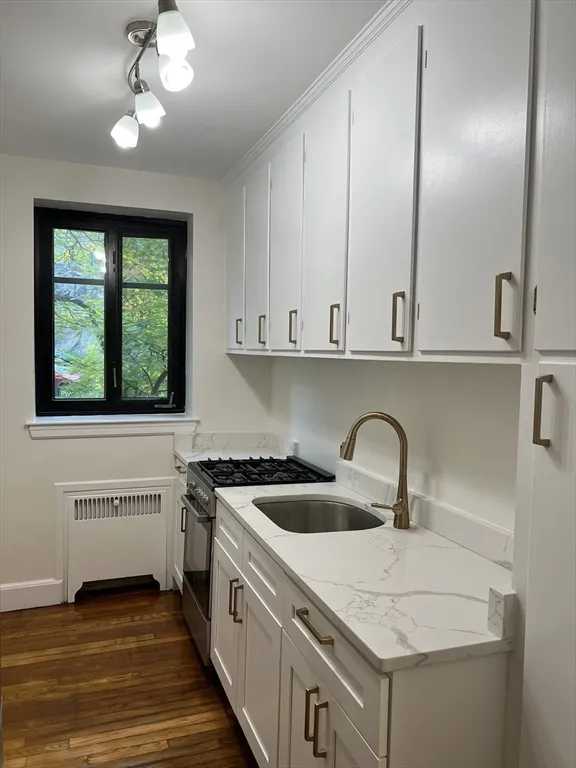 1 bed, 1 bath apartment for rent at 65 Strathmore Rd Unit 31, Brighton — photo 3 of 7
