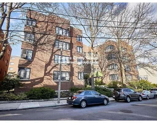 Studio bed, 1 bath apartment for rent at 65 Strathmore Rd Unit 33, Brighton — photo 6 of 6