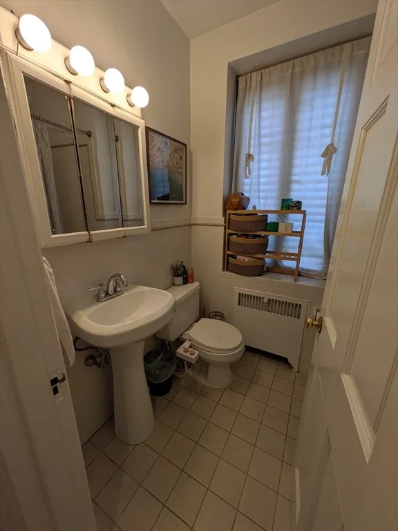 1 bed, 1 bath apartment for rent at 65 Strathmore Rd Unit 4, Brighton — photo 9 of 15