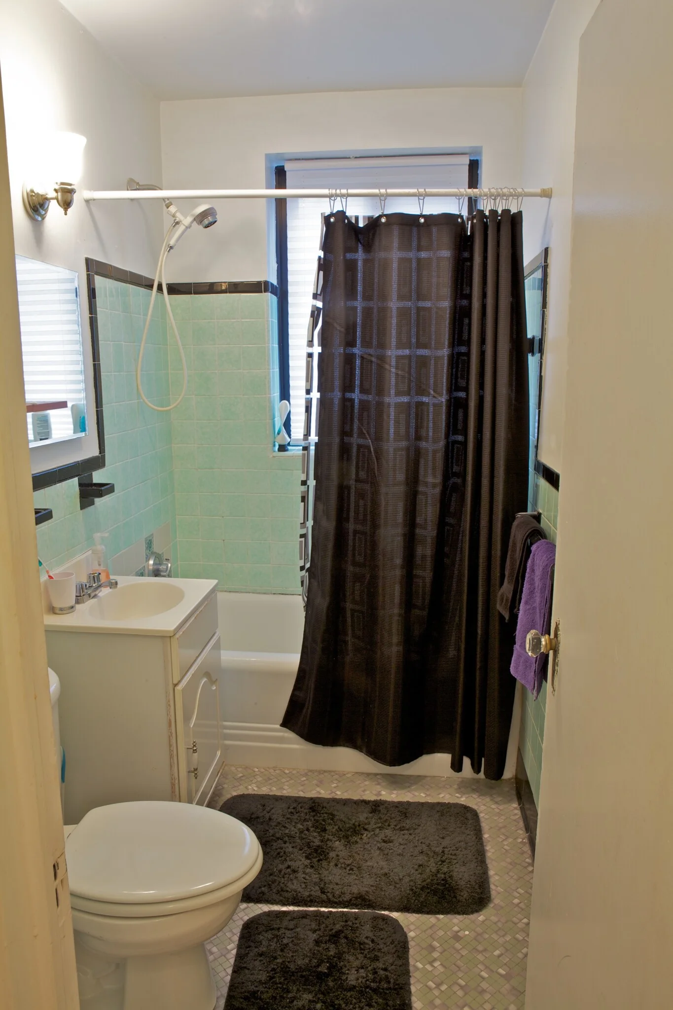 Studio bed, 1 bath apartment for rent at 65 Strathmore Rd Unit 41, Brighton — photo 3 of 7