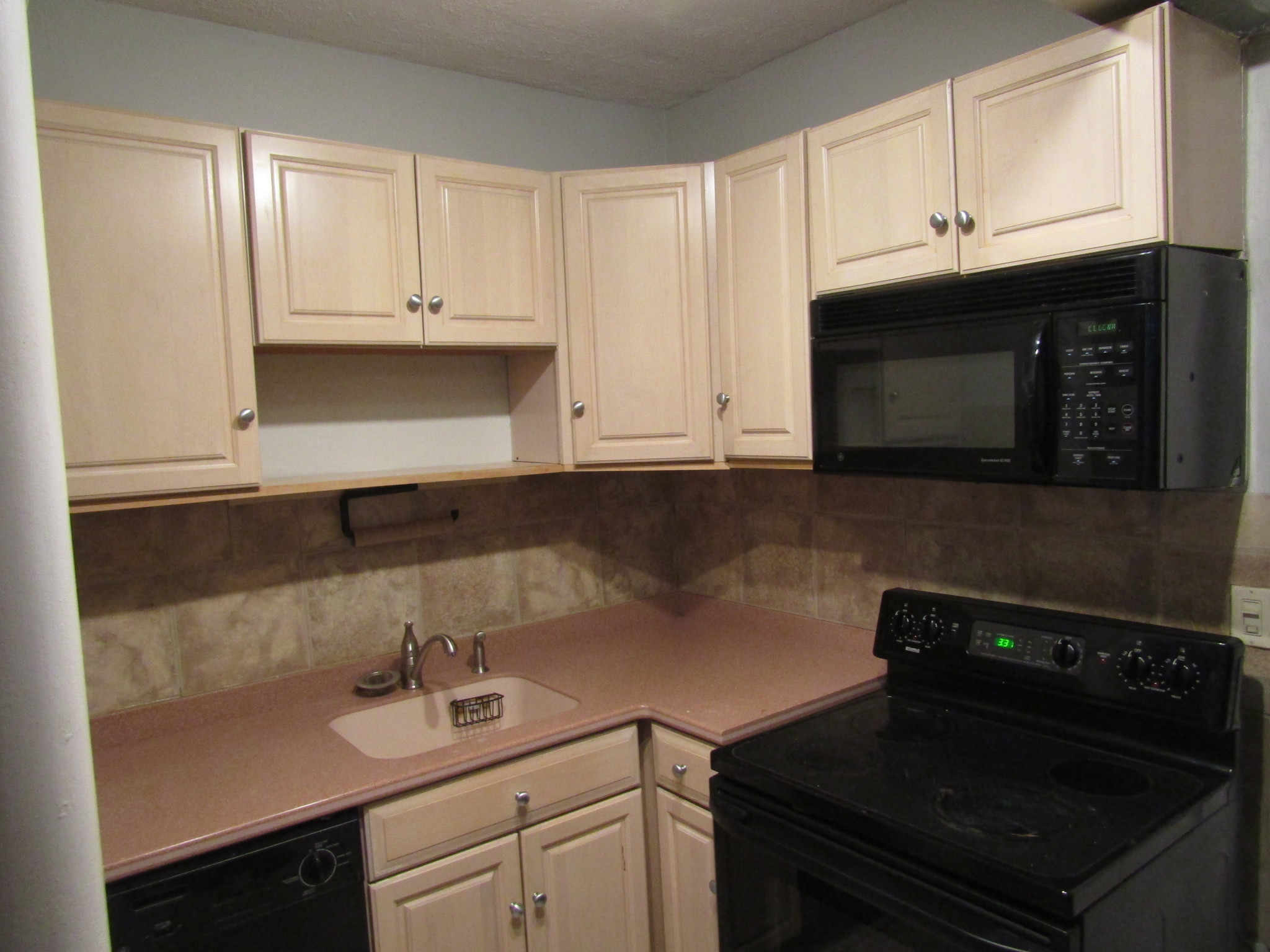1 bed, 1 bath apartment for rent at 65 Strathmore Rd Unit 7, Brighton — photo 2 of 10