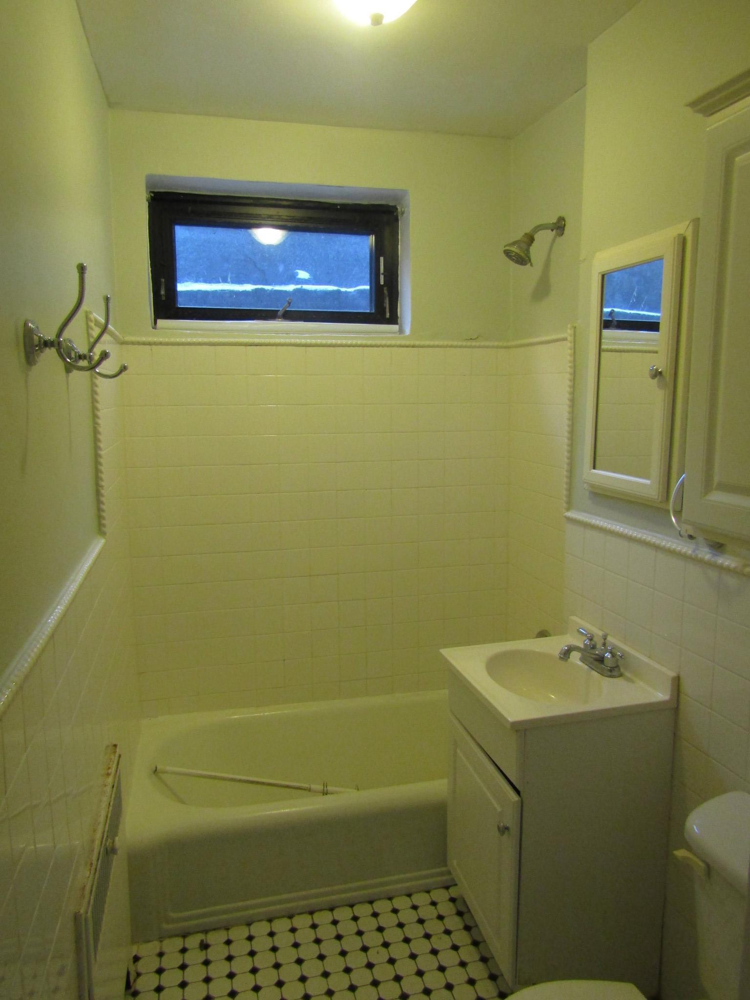 1 bed, 1 bath apartment for rent at 65 Strathmore Rd Unit 7, Brighton — photo 6 of 10