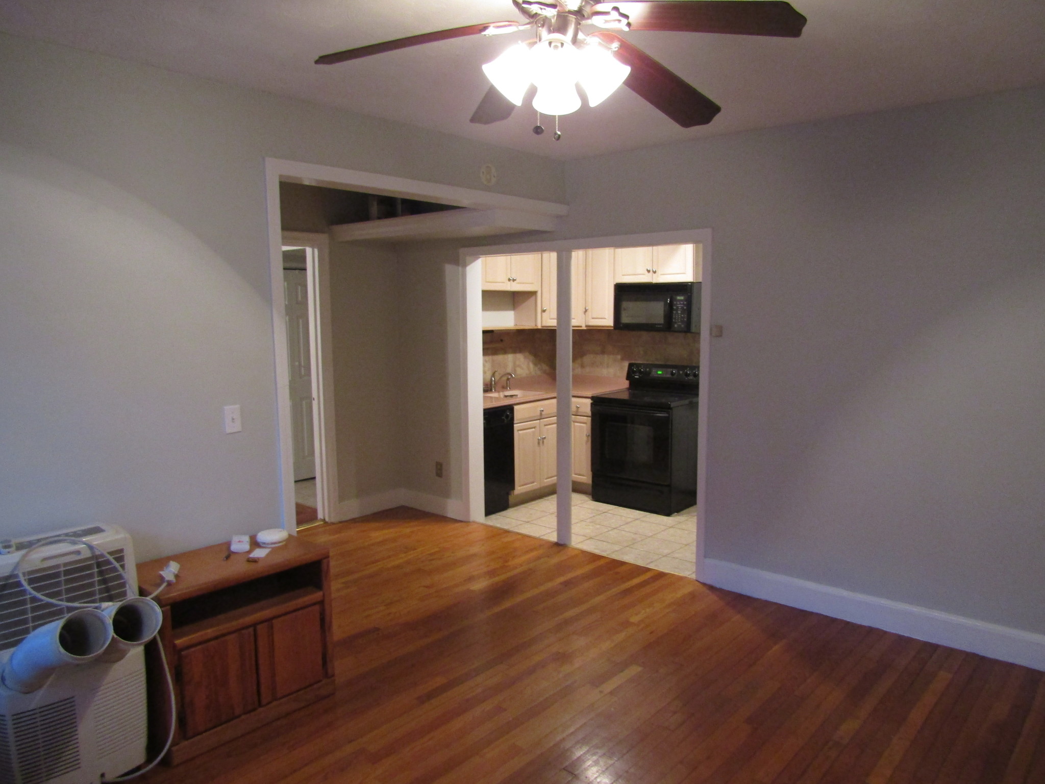 1 bed, 1 bath apartment for rent at 65 Strathmore Rd Unit 7, Brighton — photo 5 of 10
