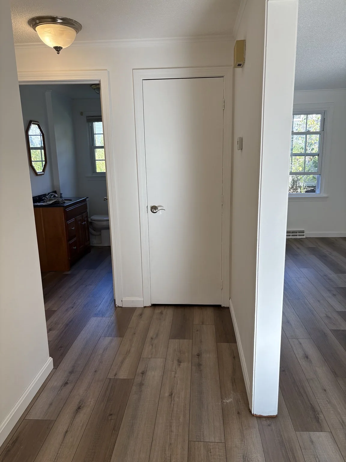3 bed, 1 bath apartment for rent at 65 Surrey, Lowell — photo 6 of 12