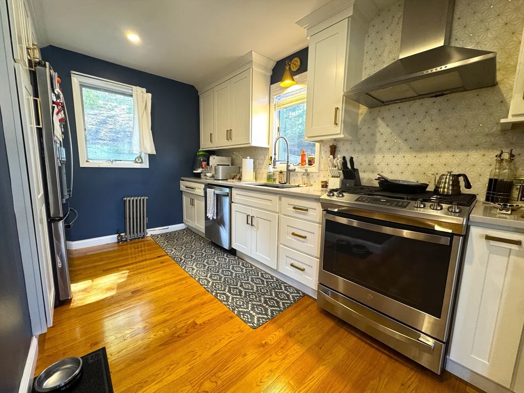 3 bed, 1 bath apartment for rent at 65 Whitford St, Roslindale — photo 1 of 33