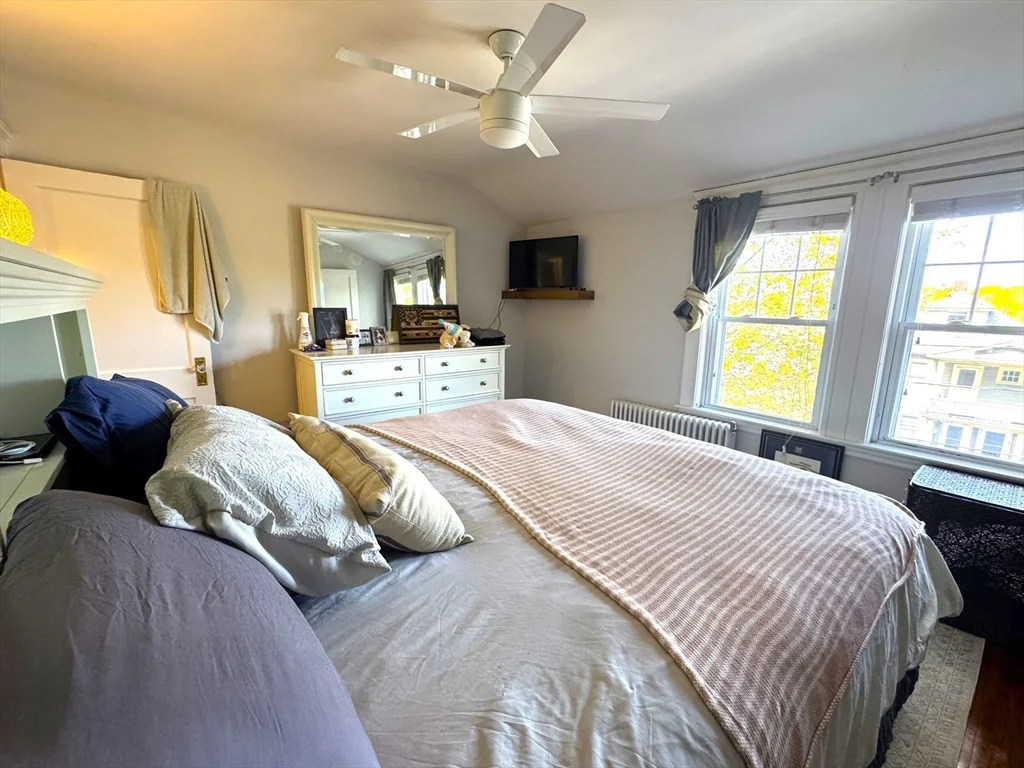 3 bed, 1 bath apartment for rent at 65 Whitford St, Roslindale — photo 14 of 33