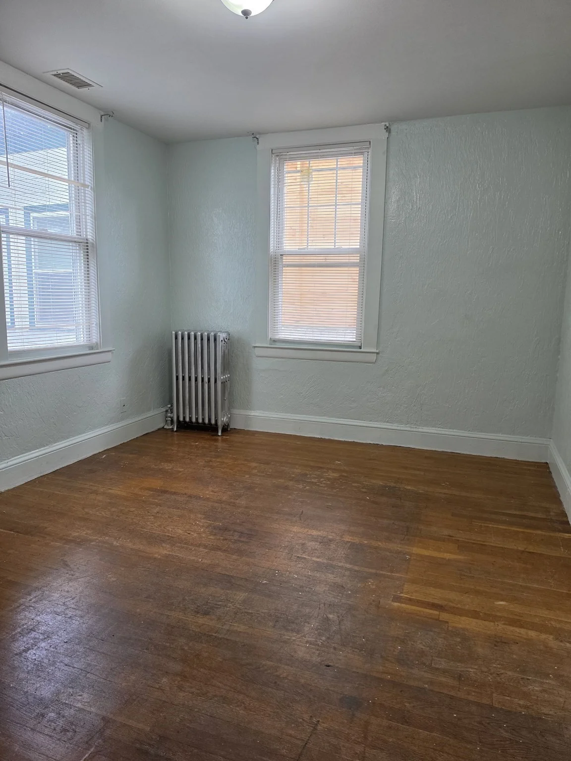 2 bed, 1 bath apartment for rent at 65 Whiting Unit 2L, Lynn — photo 5 of 10