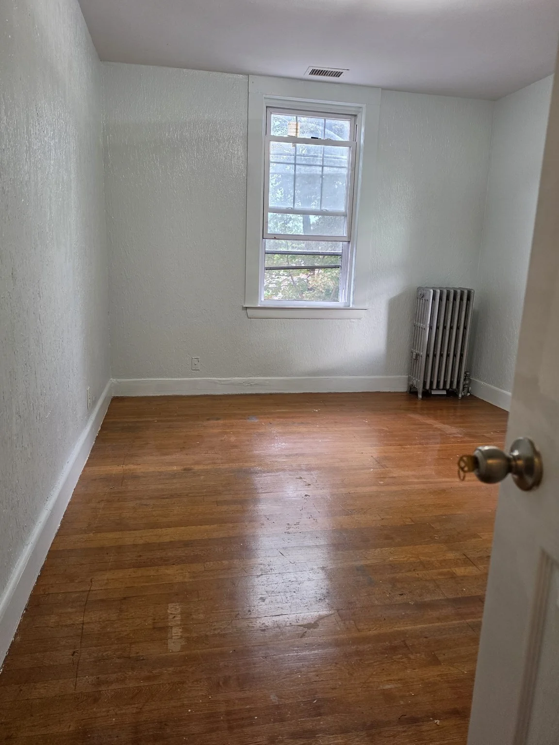 2 bed, 1 bath apartment for rent at 65 Whiting Unit 2L, Lynn — photo 8 of 10