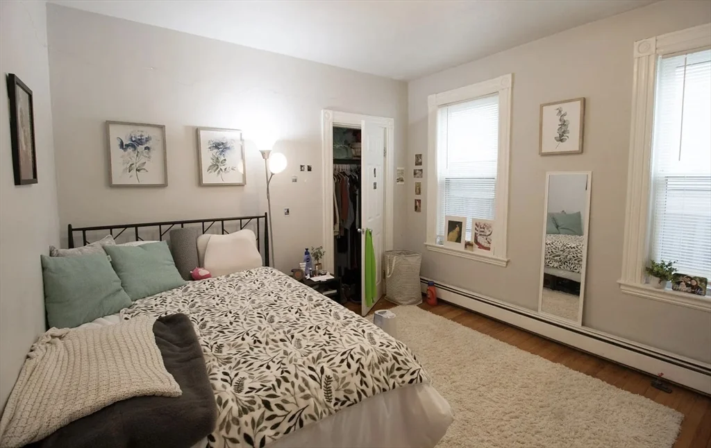 4 bed, 2 bath apartment for rent at 65 Wyman Unit 1, Jamaica Plain — photo 6 of 15