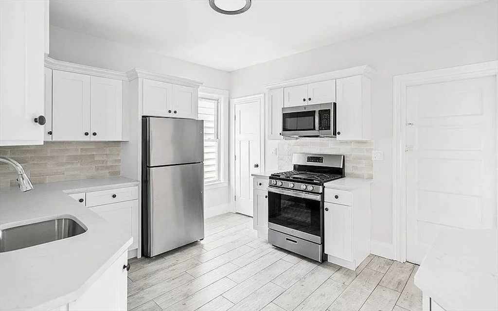 5 bed, 2 bath apartment for rent at 65 Wyman Unit 3, Jamaica Plain — photo 3 of 11