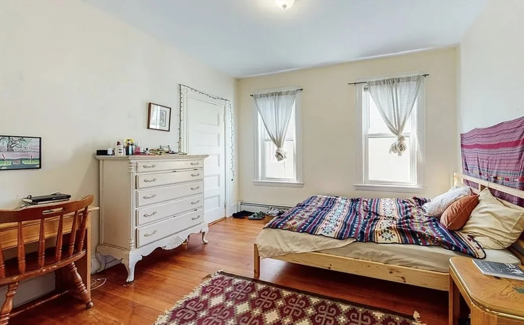 5 bed, 2 bath apartment for rent at 65 Wyman Unit 3, Jamaica Plain — photo 6 of 11