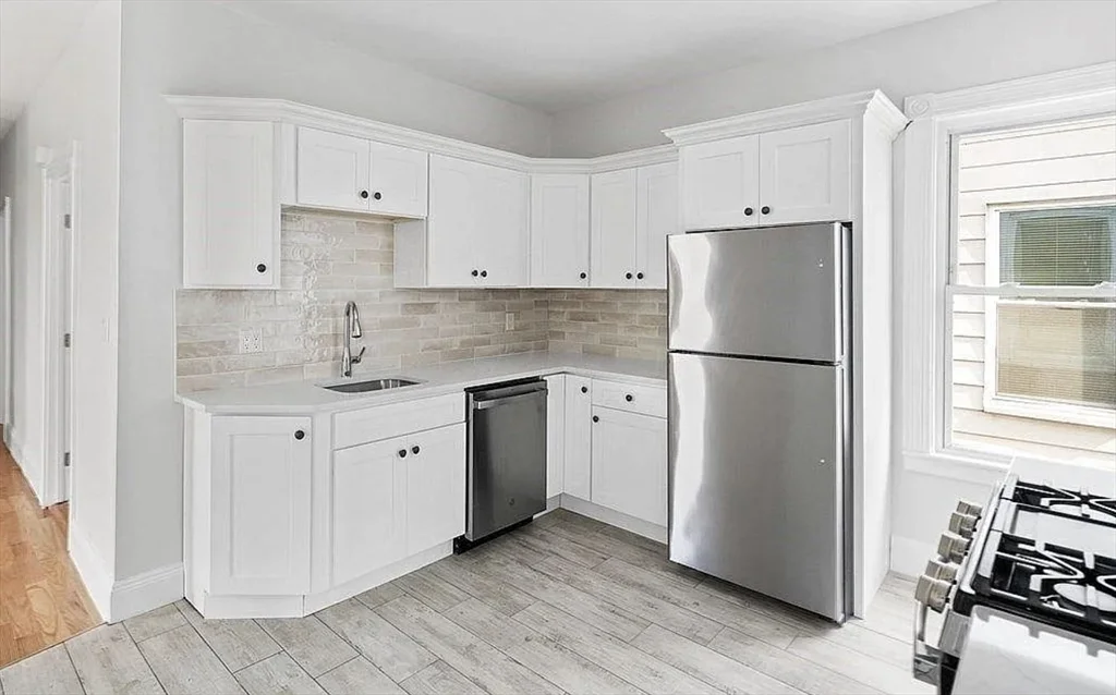 5 bed, 2 bath apartment for rent at 65 Wyman Unit 3, Jamaica Plain — photo 4 of 11
