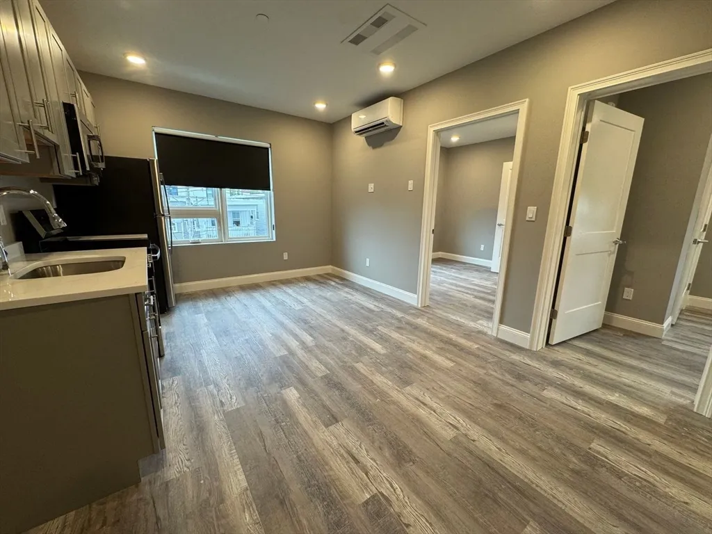 2 bed, 1 bath apartment for rent at 650 Beach St Unit 301, Revere — photo 2 of 10