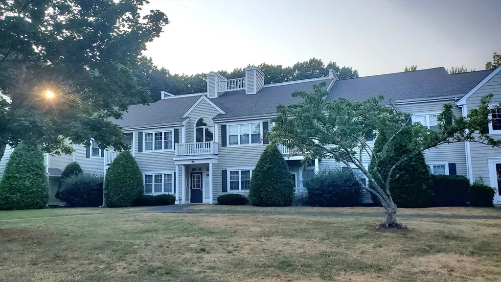 3 bed, 2 bath apartment for rent at 650 Brookside Dr Unit G, Andover — photo 1 of 5