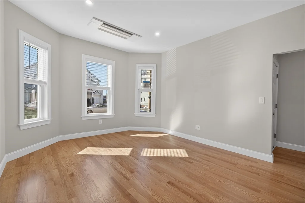 2 bed, 1 bath apartment for rent at 650 Dorchester Ave Unit 1, South Boston — photo 3 of 22