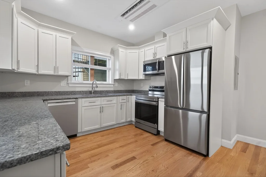 2 bed, 1 bath apartment for rent at 650 Dorchester Ave Unit 1, South Boston — photo 6 of 22