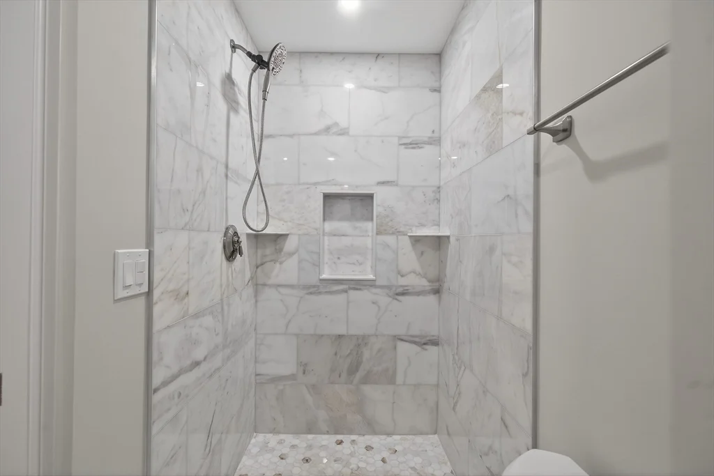 2 bed, 1 bath apartment for rent at 650 Dorchester Ave Unit 1, South Boston — photo 11 of 22