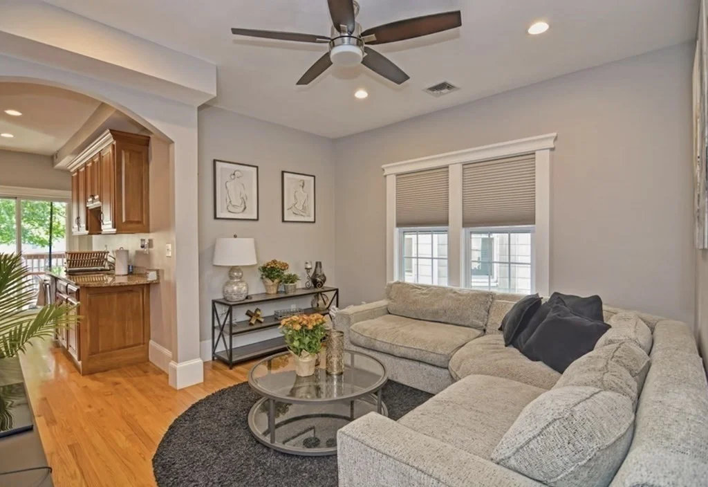 3 bed, 1 bath apartment for rent at 651 East 6th St Unit 2, South Boston — photo 10 of 23