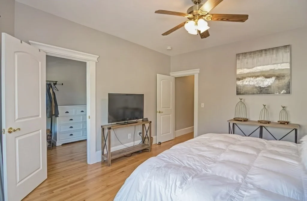 3 bed, 1 bath apartment for rent at 651 East 6th St Unit 2, South Boston — photo 13 of 23