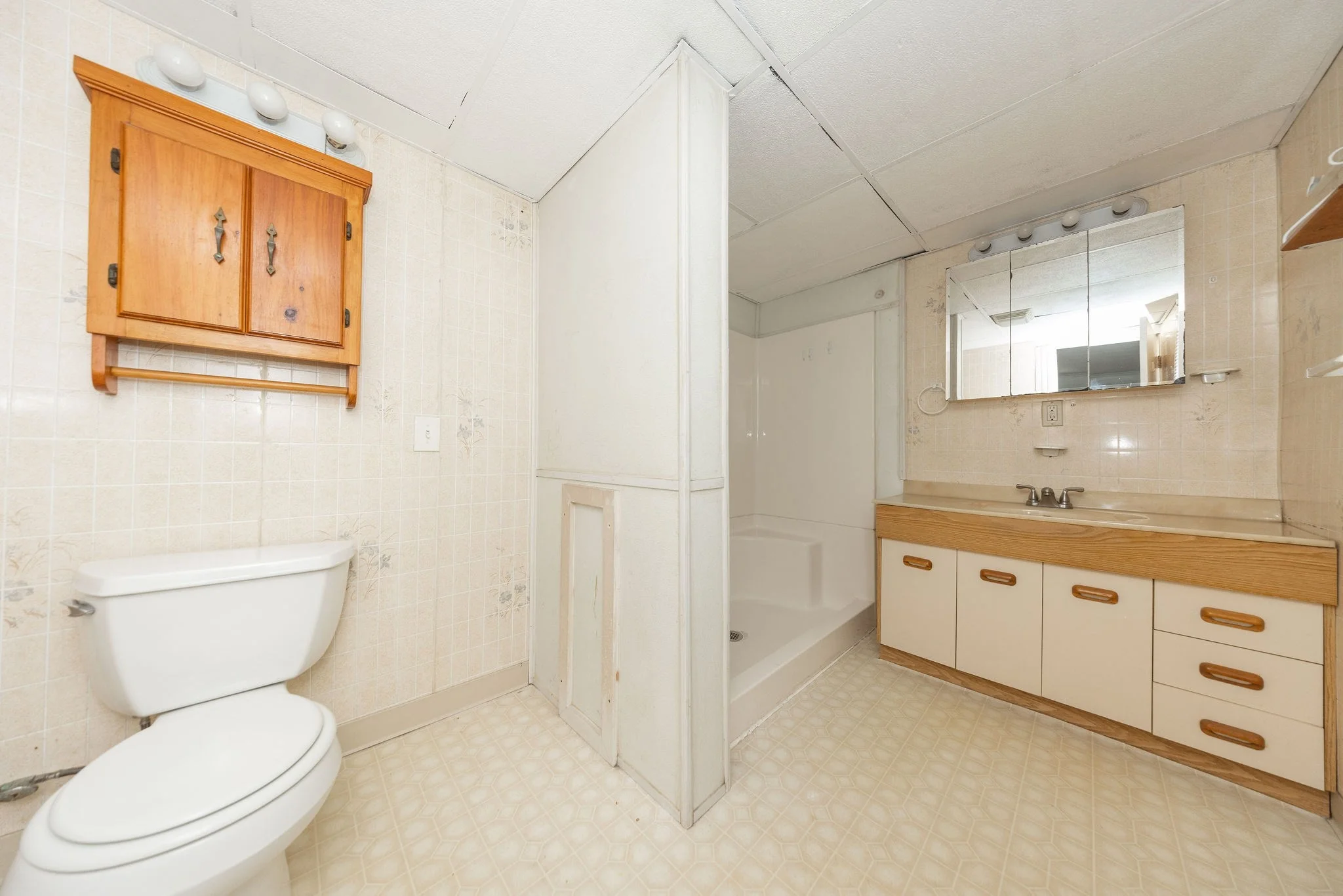 2 bed, 1 bath apartment for rent at 651 N Main St Unit 1, Oxford — photo 4 of 14