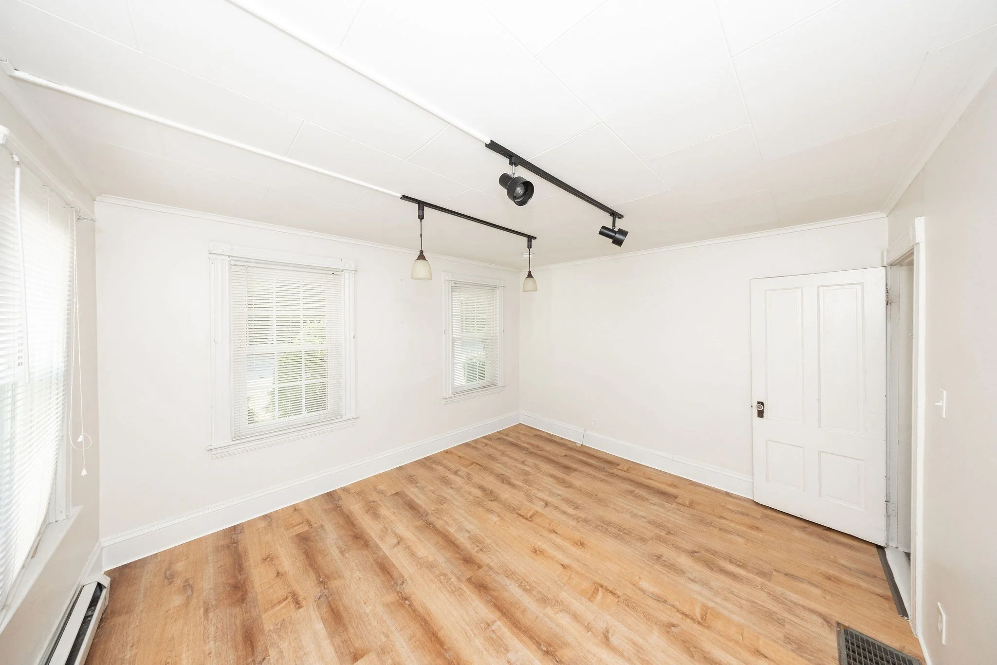 2 bed, 1 bath apartment for rent at 651 N Main St Unit 1, Oxford — photo 12 of 14