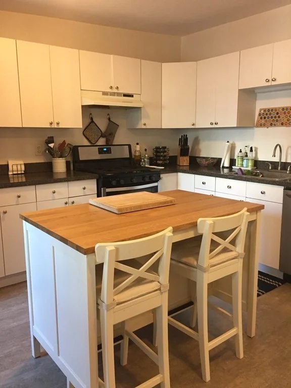 2 bed, 1 bath apartment for rent at 652 Dorchester Ave Unit 3, South Boston — photo 1 of 11
