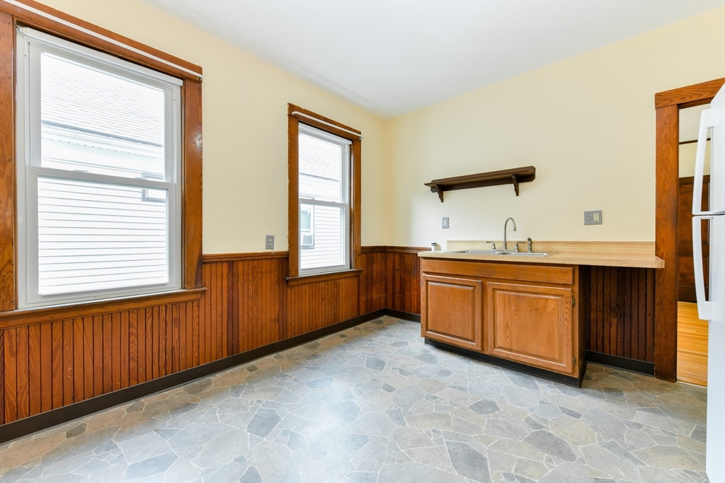 2 bed, 1 bath apartment for rent at 652 South Unit 2, Roslindale — photo 16 of 25