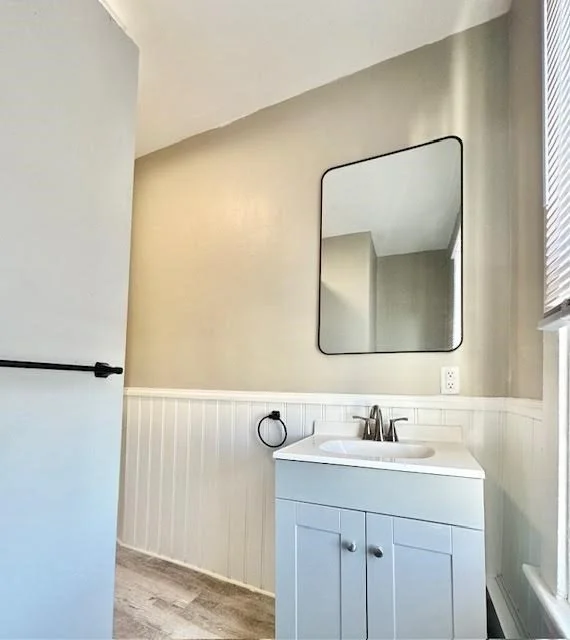 4 bed, 1 bath apartment for rent at 653 Brock Ave Unit 3, New Bedford — photo 12 of 22