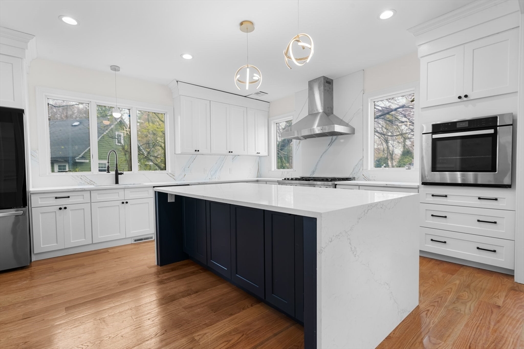 4 bed, 3 bath apartment for rent at 653 Chestnut St, Newton — photo 7 of 38