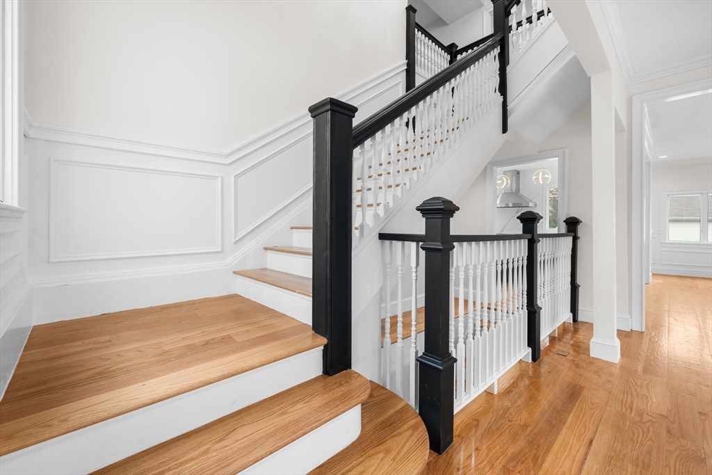 4 bed, 3 bath apartment for rent at 653 Chestnut St, Newton — photo 16 of 38