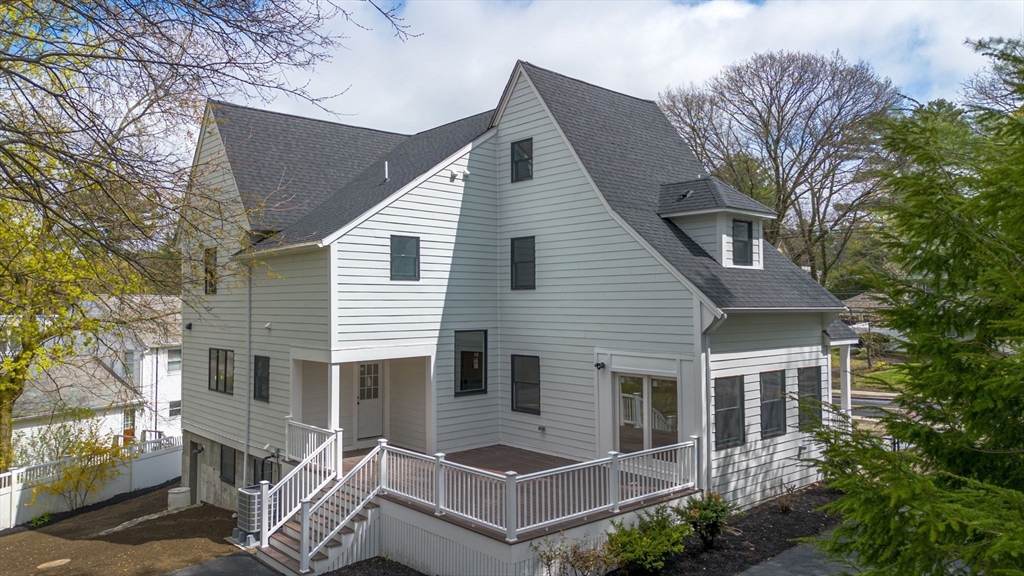 4 bed, 3 bath apartment for rent at 653 Chestnut St, Newton — photo 31 of 38