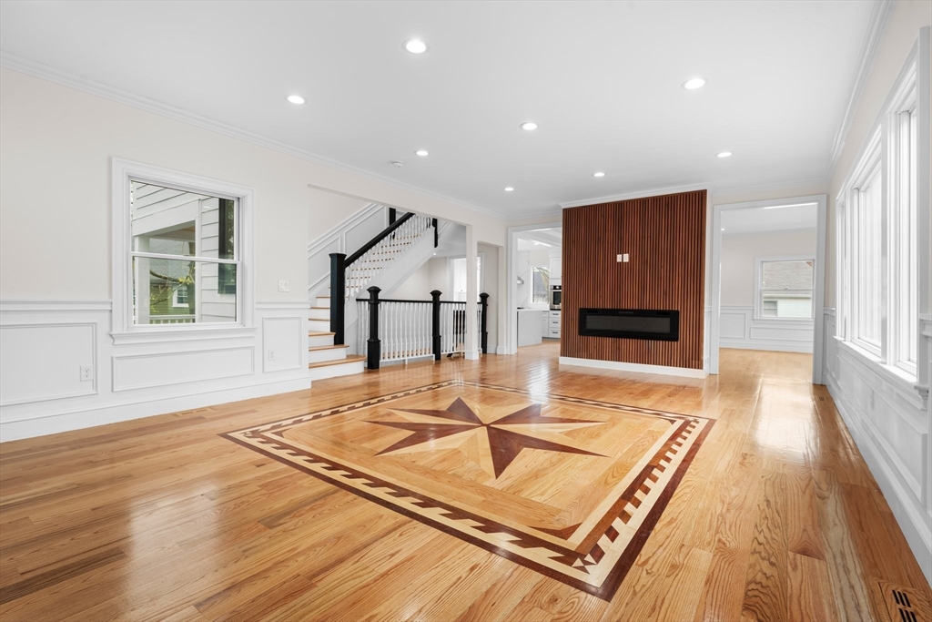 4 bed, 3 bath apartment for rent at 653 Chestnut St, Newton — photo 13 of 38