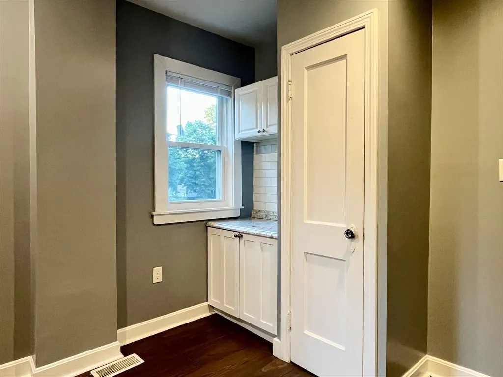 2 bed, 1 bath apartment for rent at 653 Park Unit 1, Stoughton — photo 12 of 17