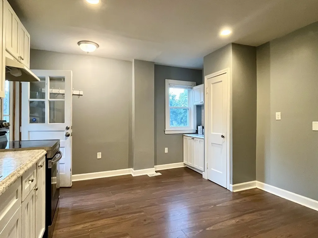 2 bed, 1 bath apartment for rent at 653 Park Unit 1, Stoughton — photo 4 of 17