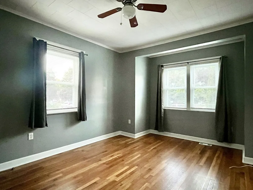 2 bed, 1 bath apartment for rent at 653 Park Unit 1, Stoughton — photo 5 of 17