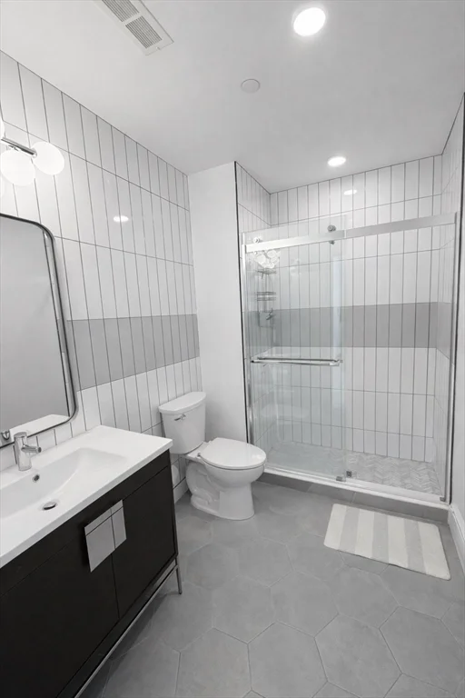 3 bed, 2 bath apartment for rent at 654 E Broadway Unit 403, South Boston — photo 7 of 9