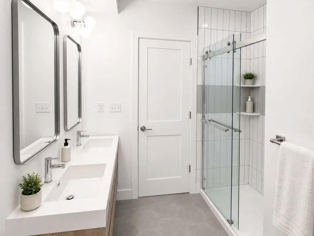 3 bed, 2 bath apartment for rent at 654 East Broadway Unit 404, South Boston — photo 6 of 7