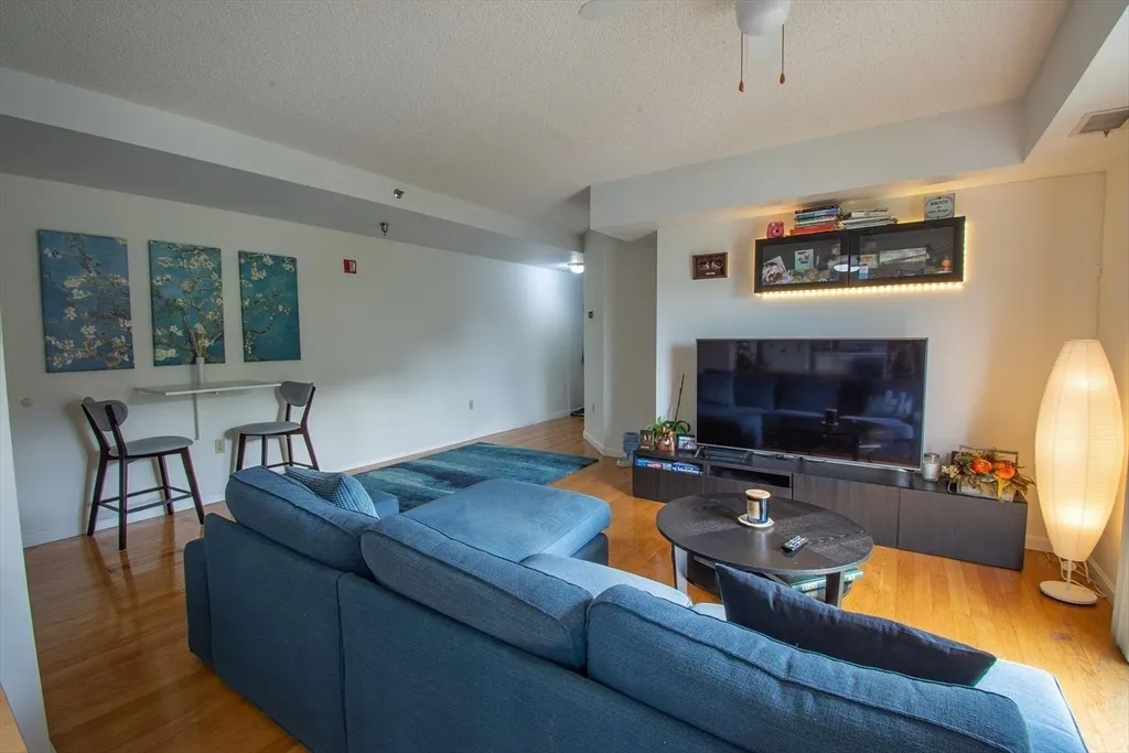 2 bed, 2 bath apartment for rent at 655 Concord Ave Unit 403, Cambridge Highlands — photo 3 of 22