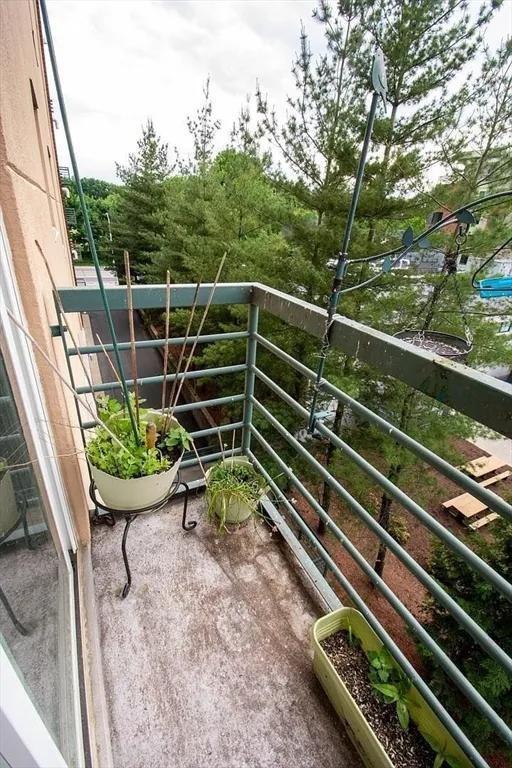 2 bed, 2 bath apartment for rent at 655 Concord Ave Unit 403, Cambridge Highlands — photo 21 of 22