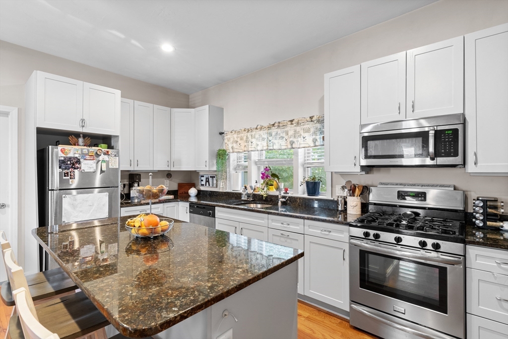 2 bed, 1 bath apartment for rent at 655 Cross St Unit 1, Malden — photo 4 of 20