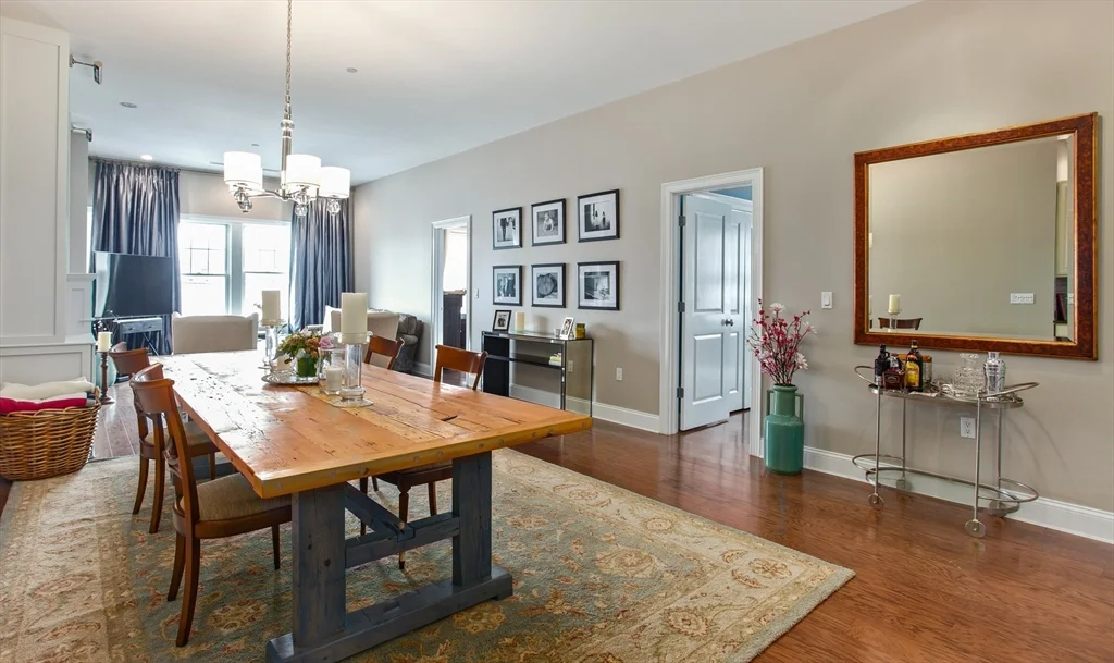 3 bed, 2 bath apartment for rent at 655 E 2nd St Unit 204, South Boston — photo 3 of 11