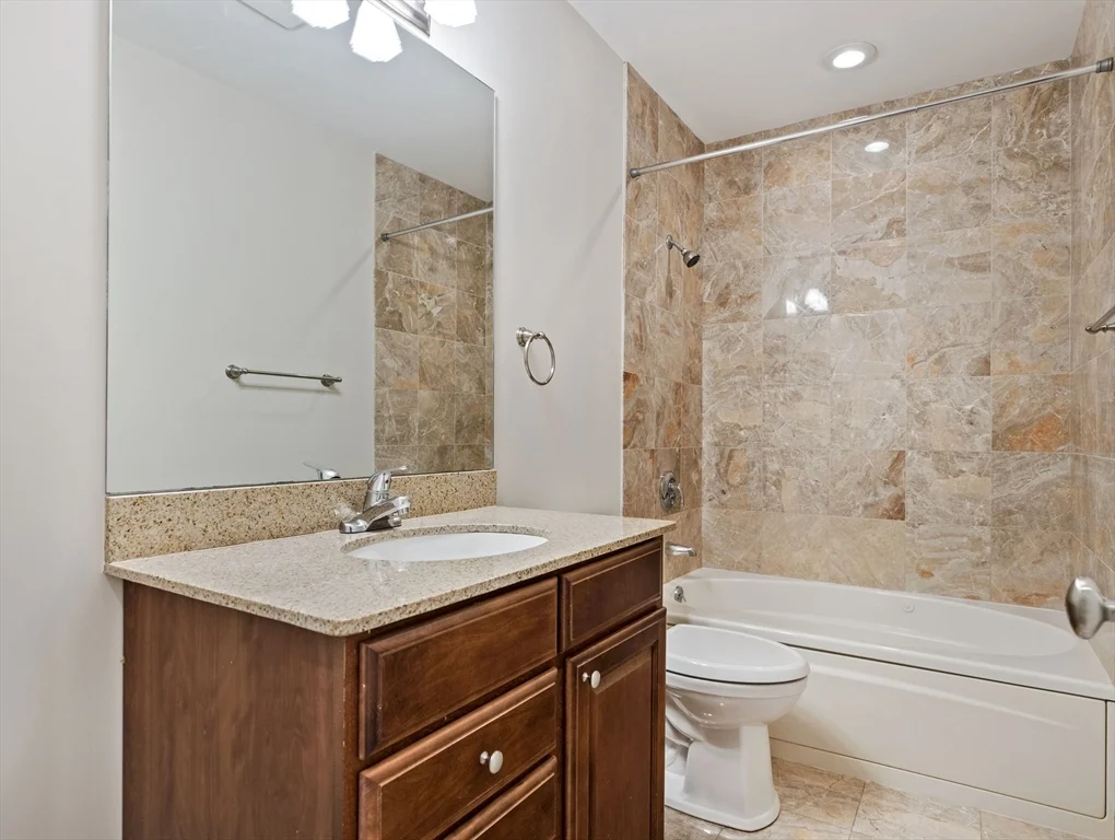 3 bed, 2 bath apartment for rent at 655 E 2nd St Unit 207, South Boston — photo 7 of 15