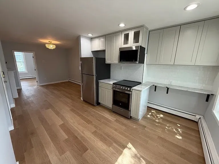 1 bed, 1 bath apartment for rent at 655 East 7th St Unit 2, South Boston